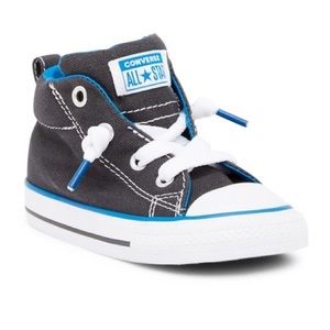 Converse Chuck Taylor Street Mid Trainers